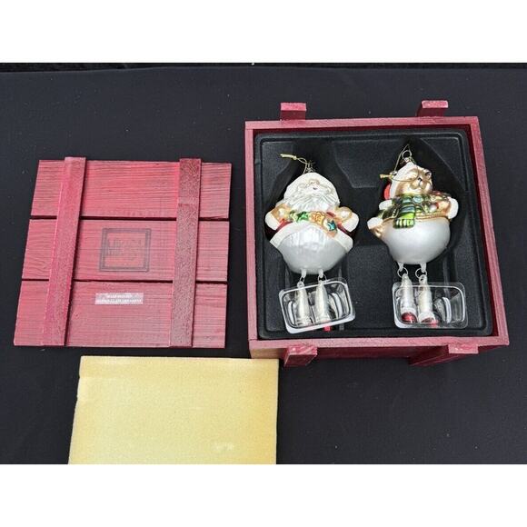 Vintage Mikasa Glass Santa Bear And Santa Dangle Ornaments In Red Wood Crate MIB - Picture 1 of 9